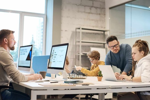 Comment procéder pour bien choisir son agence SEA ?
